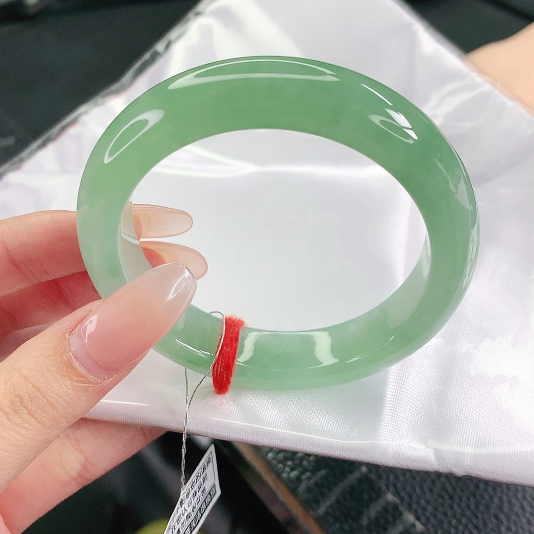 未镶嵌手镯翡翠52圈
