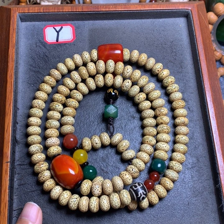 星月菩提吊坠菩提