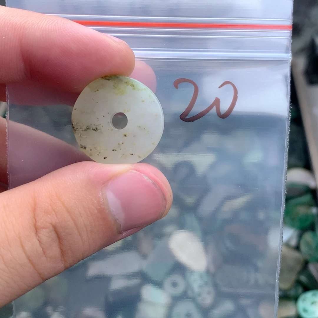 未镶嵌独山玉珠宝半成品