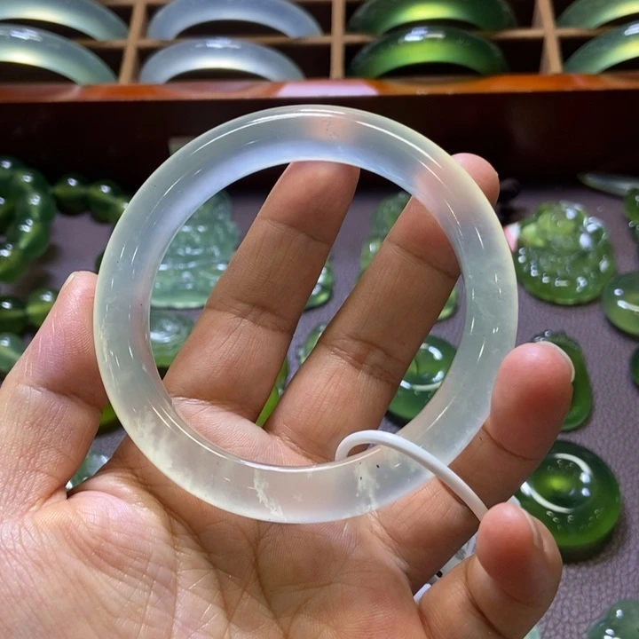 蛇纹石玉未镶嵌手镯58