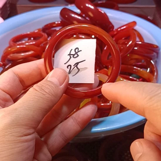 玛瑙/玉髓未镶嵌手镯