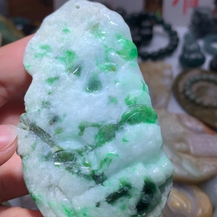 翡翠未镶嵌颈饰保真天然A货翡翠