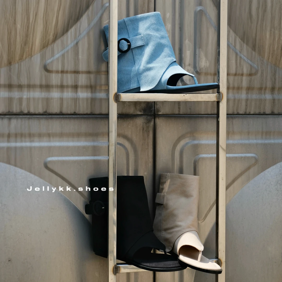 【Jellykk】5cm夏季新潮牛仔博主风设计师款内增高休闲时装凉靴