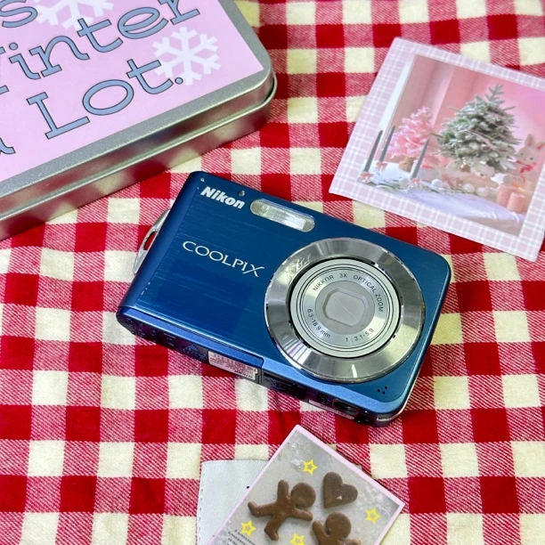 9新 Nikon/尼康 S210像素800w3倍光学变焦学生ccd相机摄影