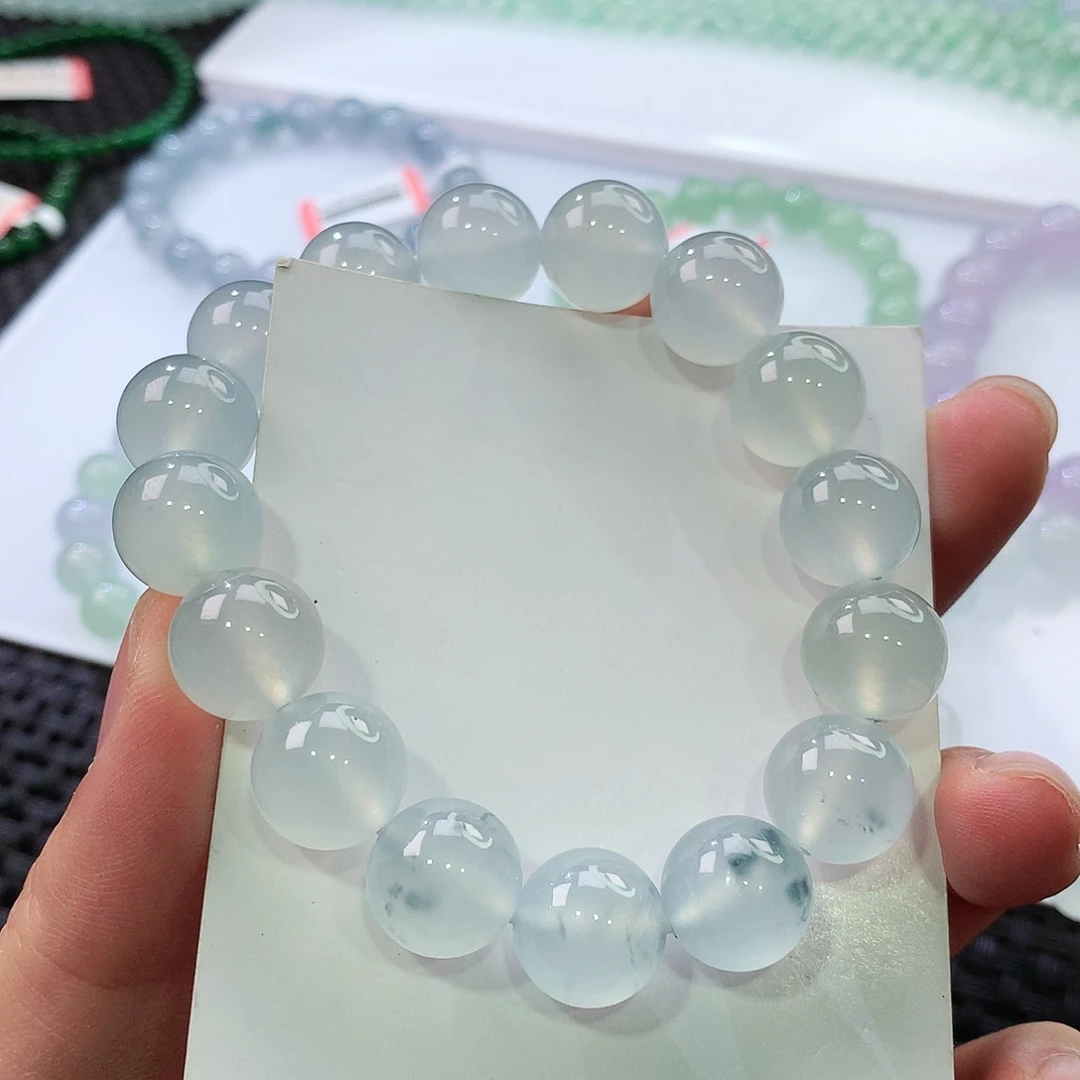 翡翠手链未镶嵌翡翠