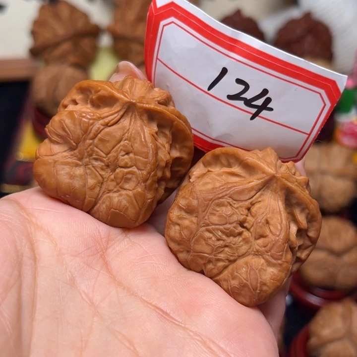 文玩核桃吊坠35秦闷蛇124