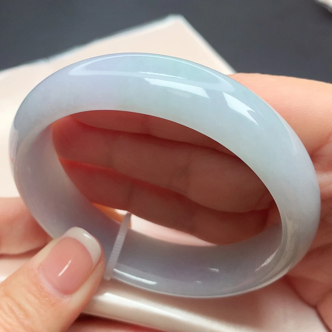 翡翠手镯（贵妃镯）未镶嵌56.5圈口