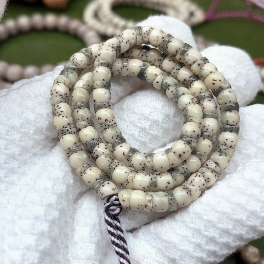 星月菩提吊坠开****?6大肠银标