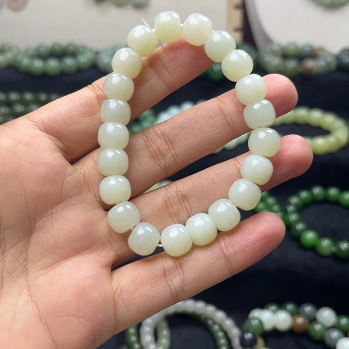 和田玉未镶嵌手链卡10