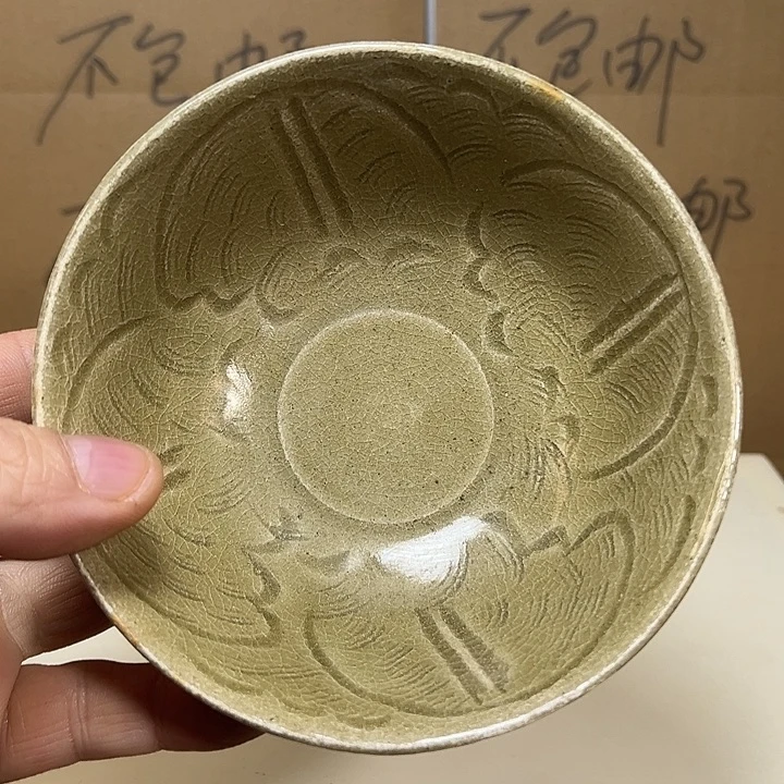 漂亮的青白釉瓷器一件