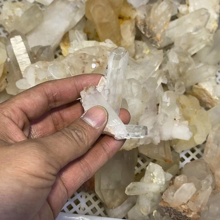 水晶水晶原石摆件未镶嵌杨****）