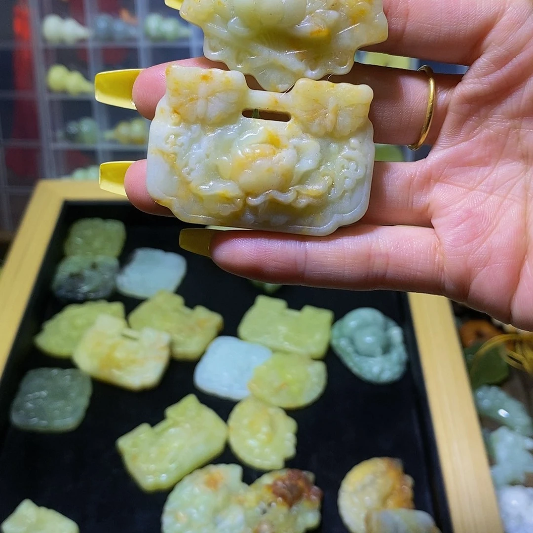 蛇纹石玉未镶嵌其他96