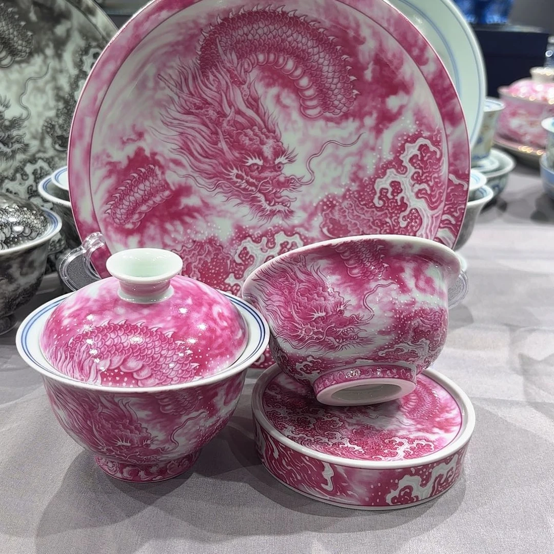 瓷片景德镇瓷器精品陈列