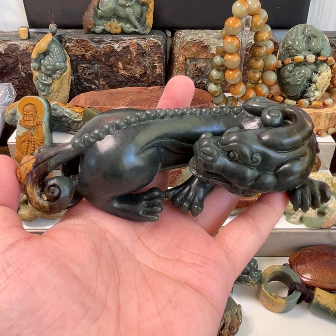 遇***…岫岩河磨玉（透闪石质玉）未镶嵌把件