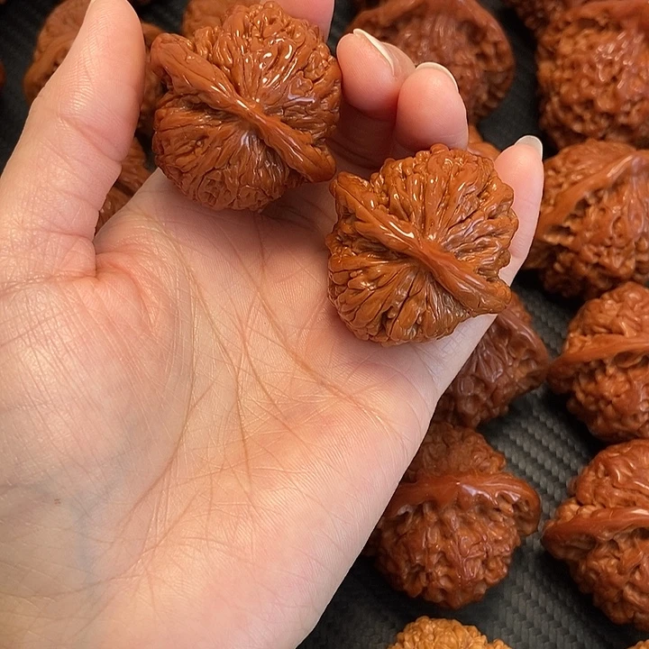 文玩核桃把件40四座楼。   福利