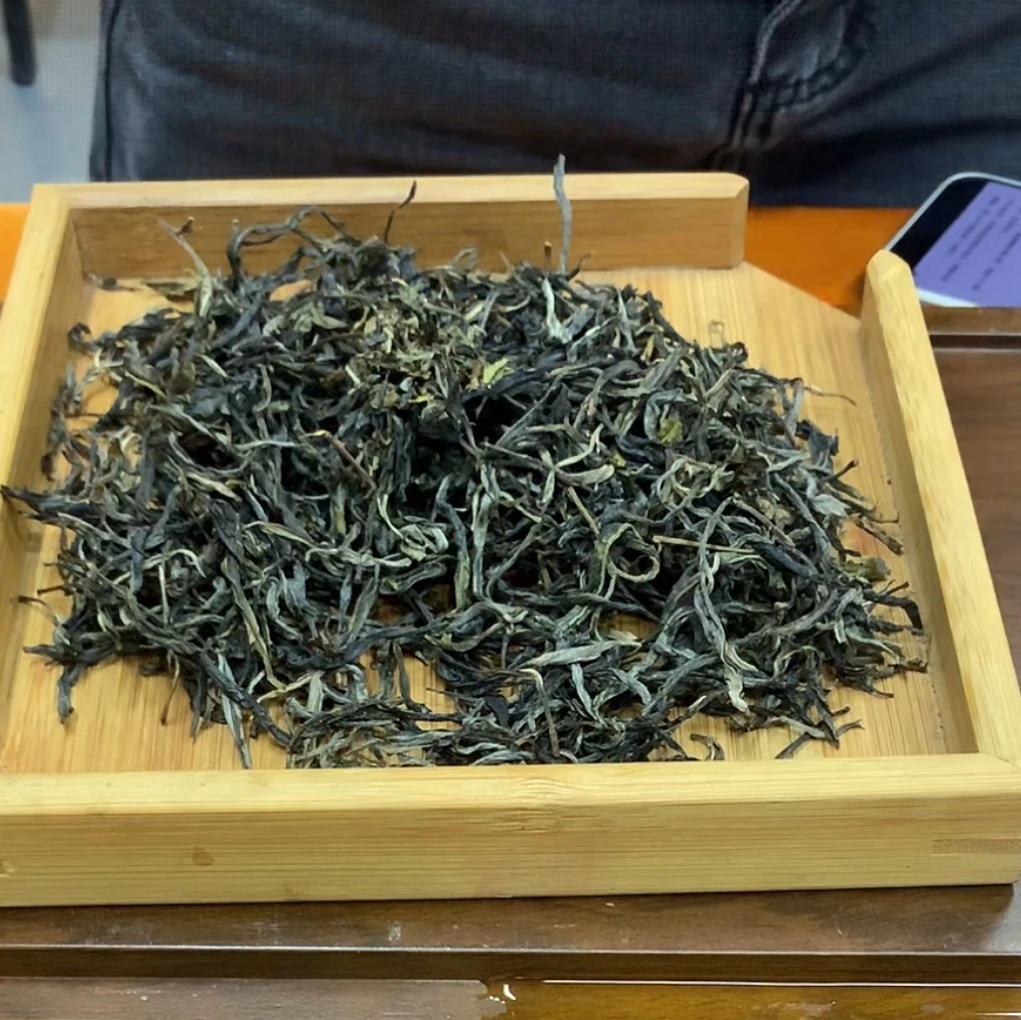 2025 蛮砖瓦庵古树 普洱茶  生茶茶散茶100克（带茶样）