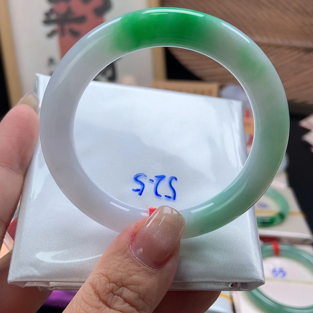 翡翠手镯未镶嵌38号