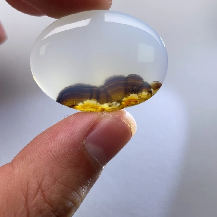 玛瑙/玉髓颈饰未镶嵌牧*