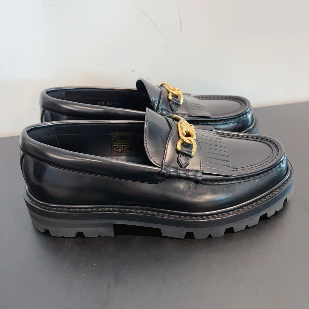 99新 Celine/思琳  乐福鞋 尺码36成色看直播 GSH0403