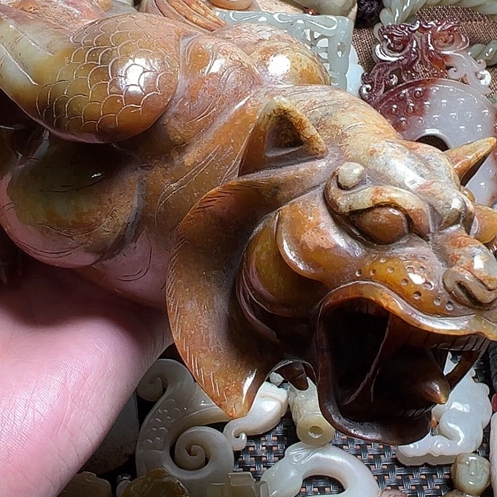 吉***祥和田玉未镶嵌挂件