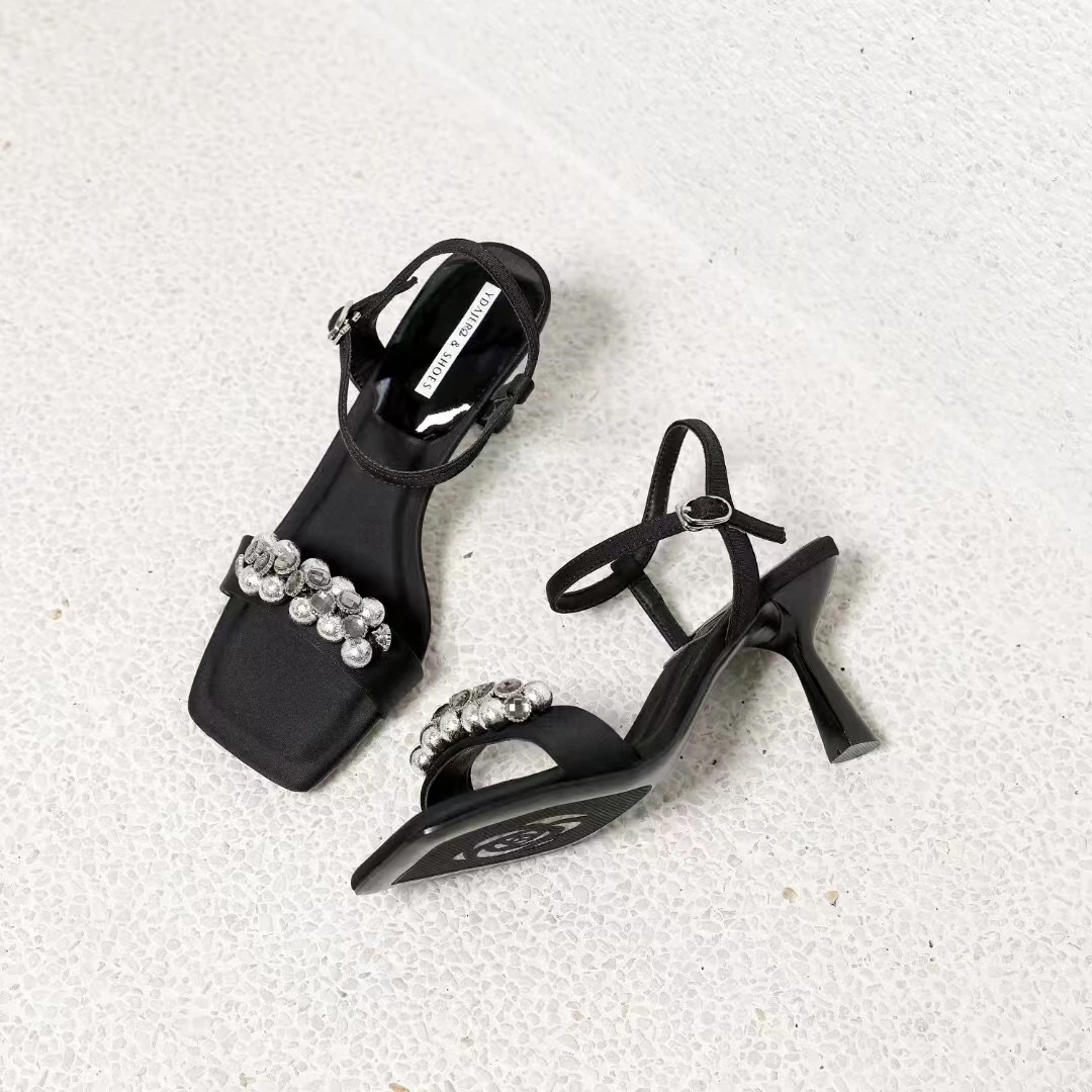 2025夏季新款法式优雅方头配裙子水钻露趾一字带凉鞋女细跟高跟鞋