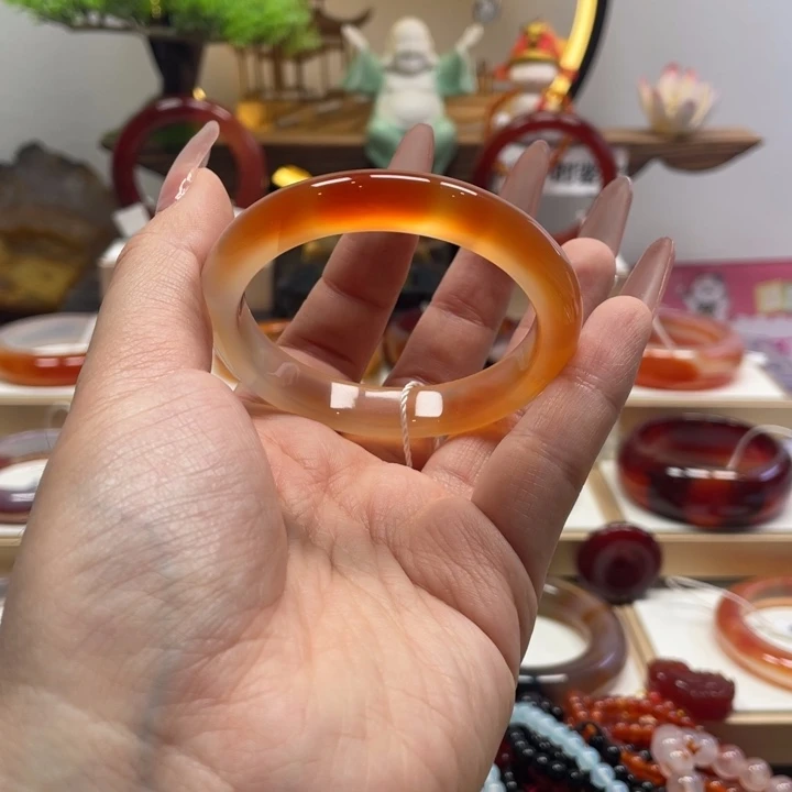 玛瑙/玉髓未镶嵌手镯