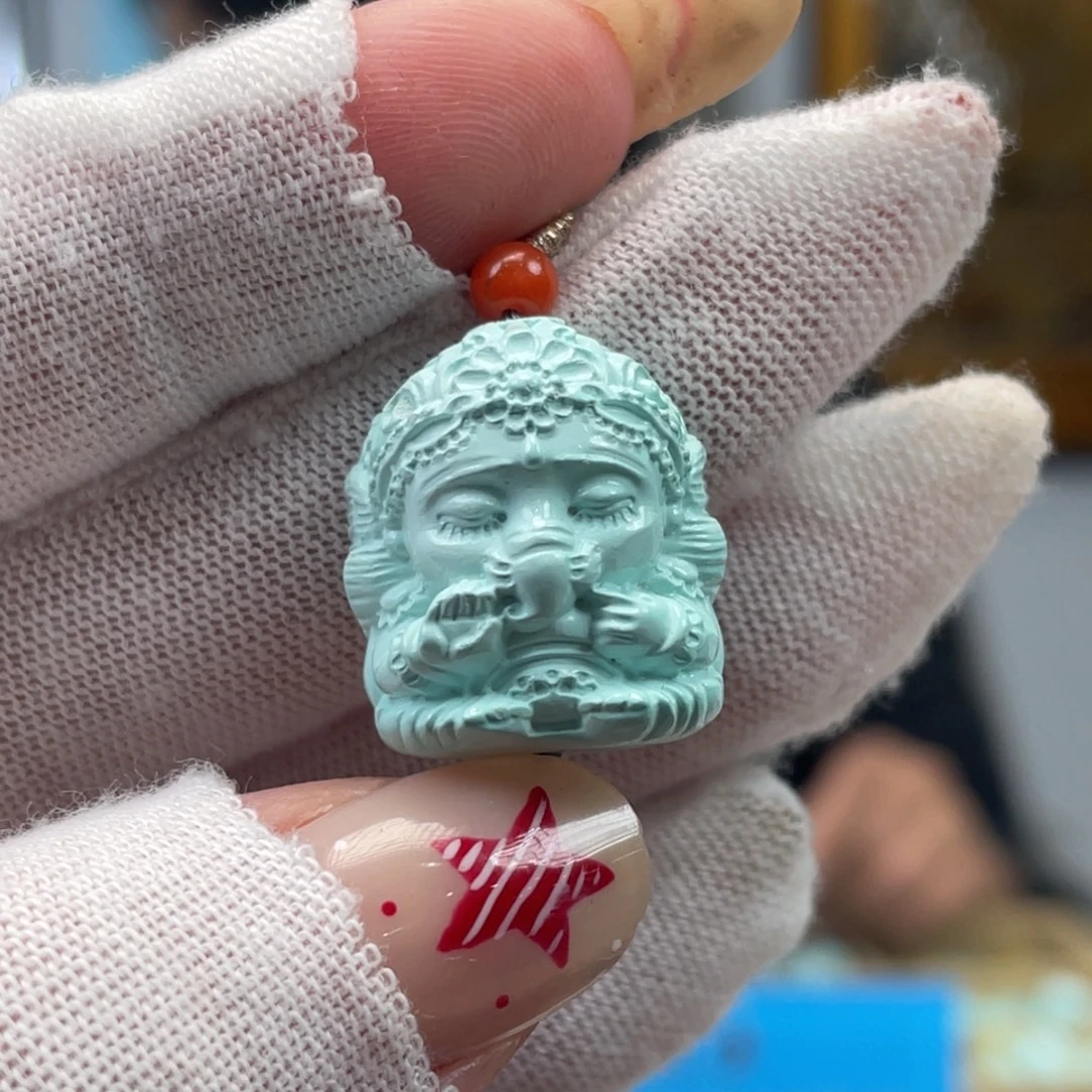 绿松石未镶嵌挂件