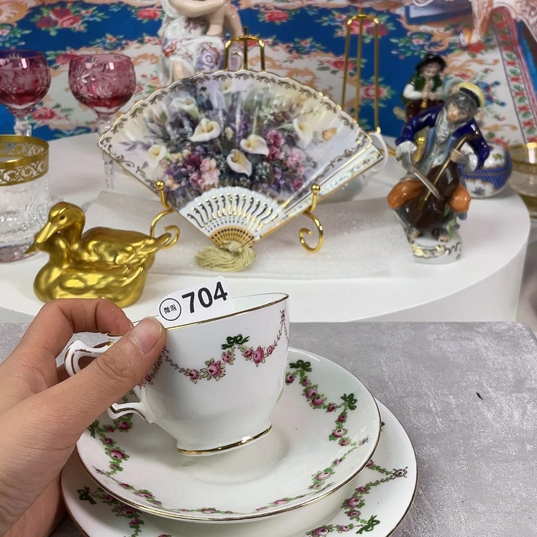 瓷片欧瓷咖啡杯水晶杯摆件