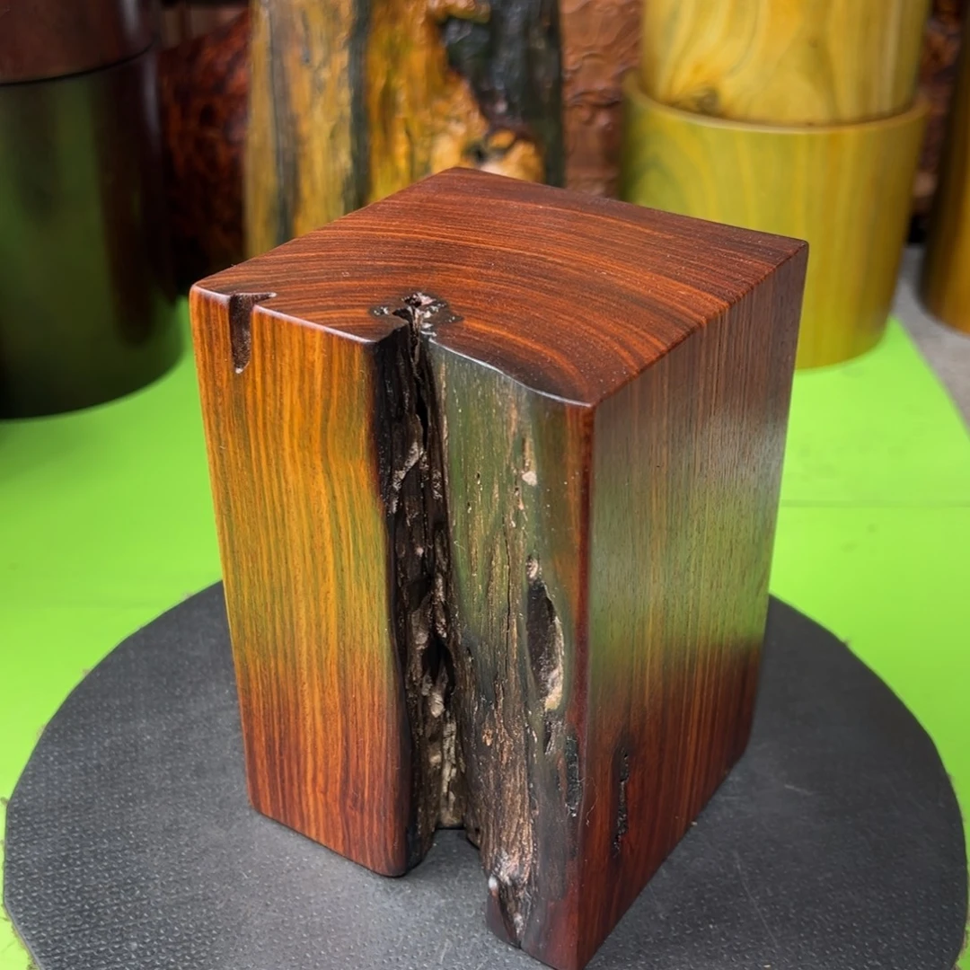 T***O大果紫檀（缅甸花梨）