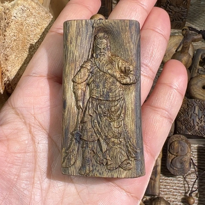 沉香沉香碎屑白棋楠沉香雕刻牌17克