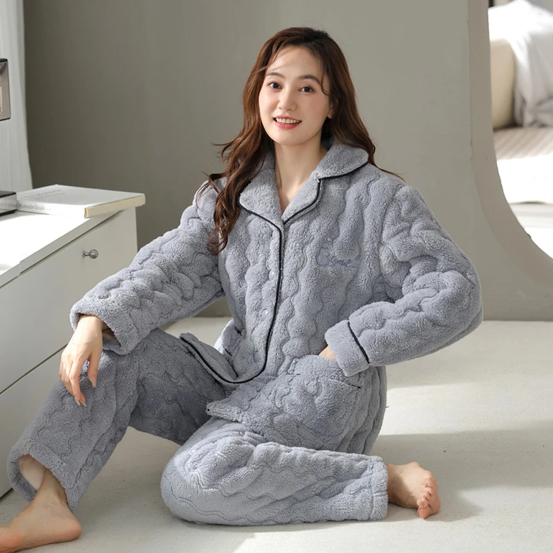 雅鹿女士三层加厚珊瑚绒夹棉睡衣秋冬季法兰绒保暖棉袄家居服套装