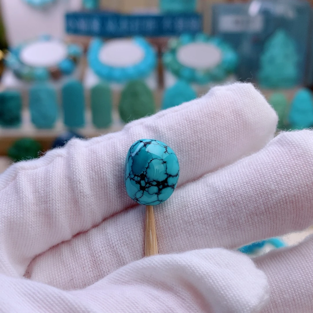 绿松石未镶嵌挂件