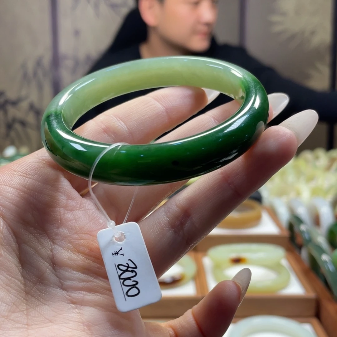 未镶嵌手镯和田玉58碧玉半山水