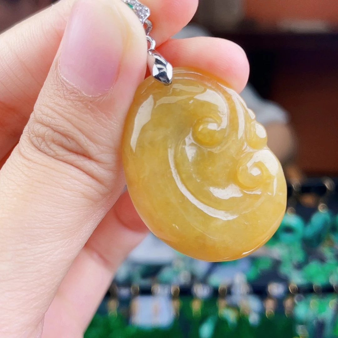 翡翠未镶嵌颈饰饰品