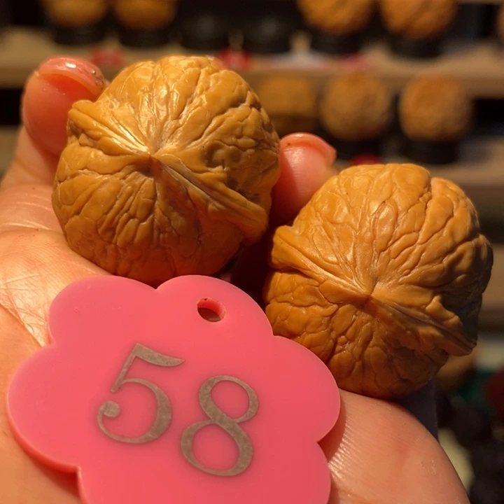 爱****木质类铁西瓜33尺寸