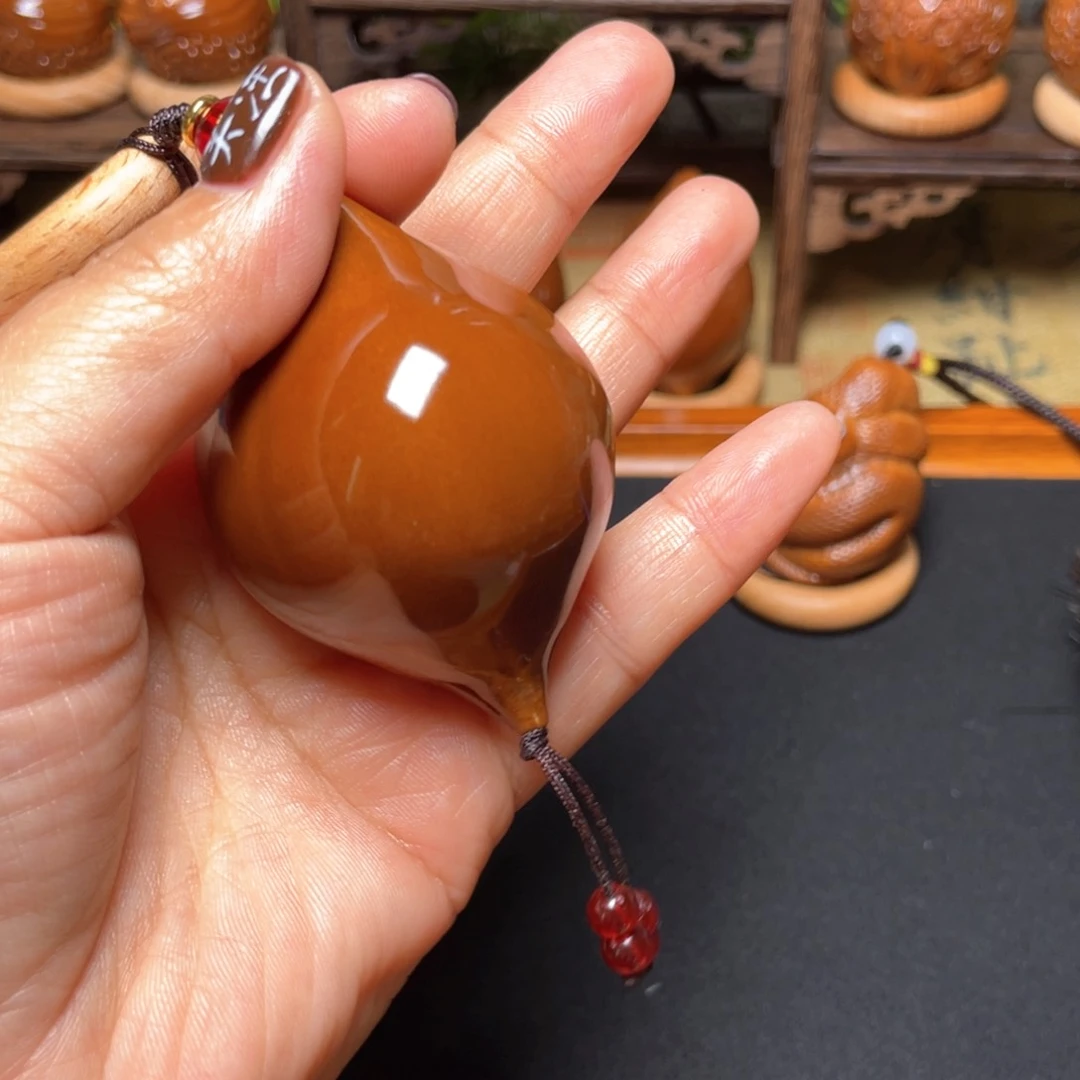 橄榄核吊坠蝴蝶41穿配