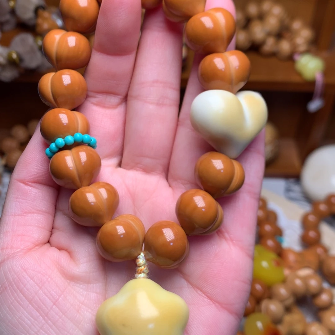 猴头核桃吊坠16玻璃底定制