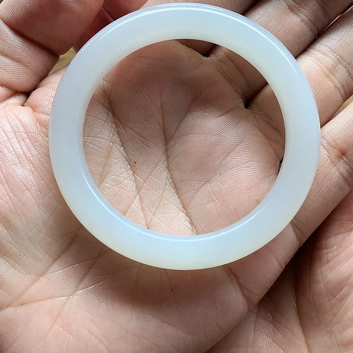 和田玉手镯未镶嵌昊****木