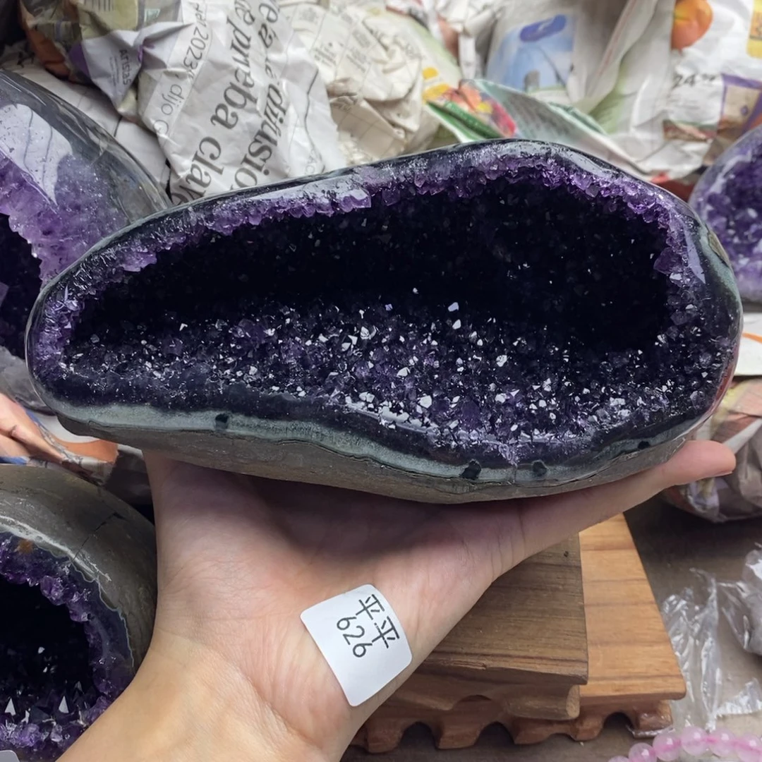 紫晶未镶嵌大型摆件（非配饰）