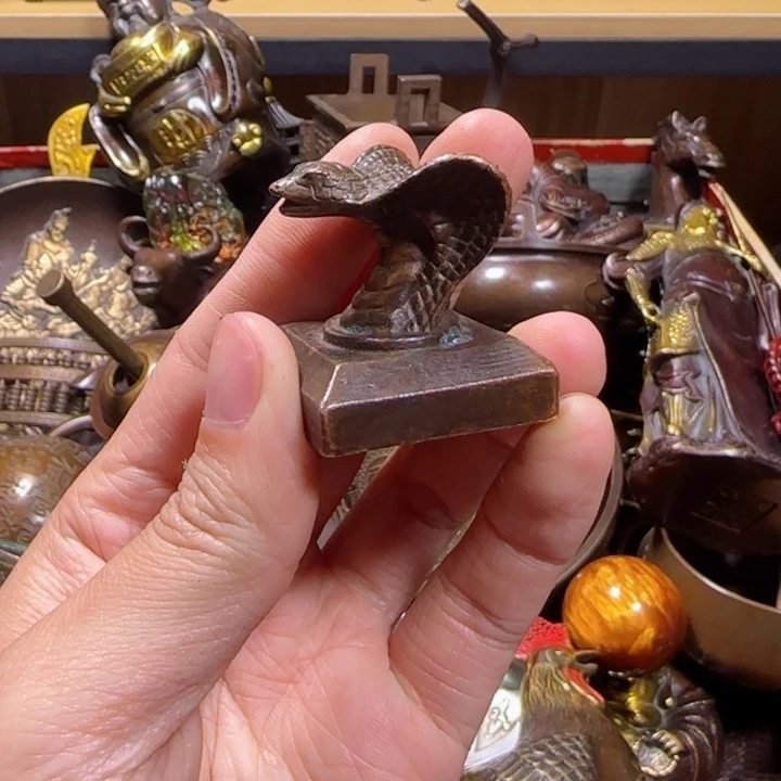 铜器把玩摆件链接