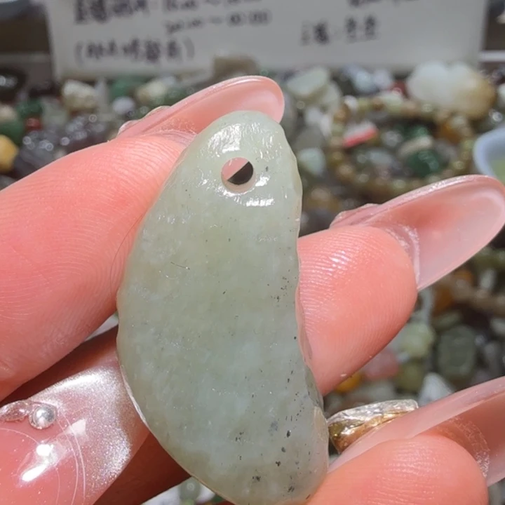 和田玉未镶嵌珠宝半成品