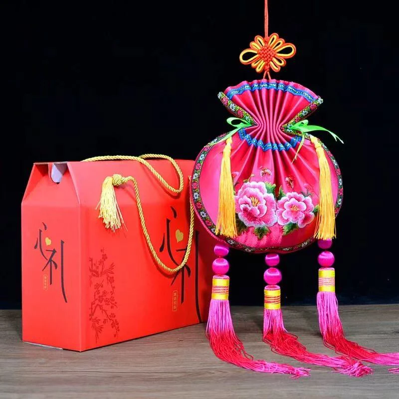 甘肃庆阳纯手工荷包布艺刺绣装饰挂件中国风小礼品客厅