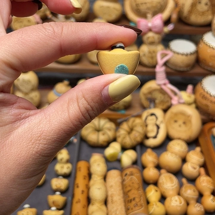颈饰玻璃定制西高地返图
