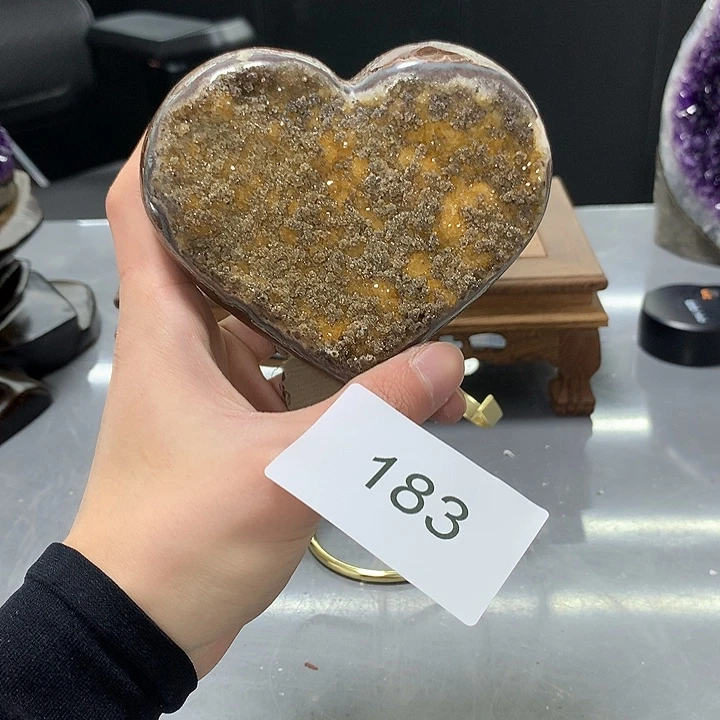 紫晶大型摆件（非配饰）未镶嵌