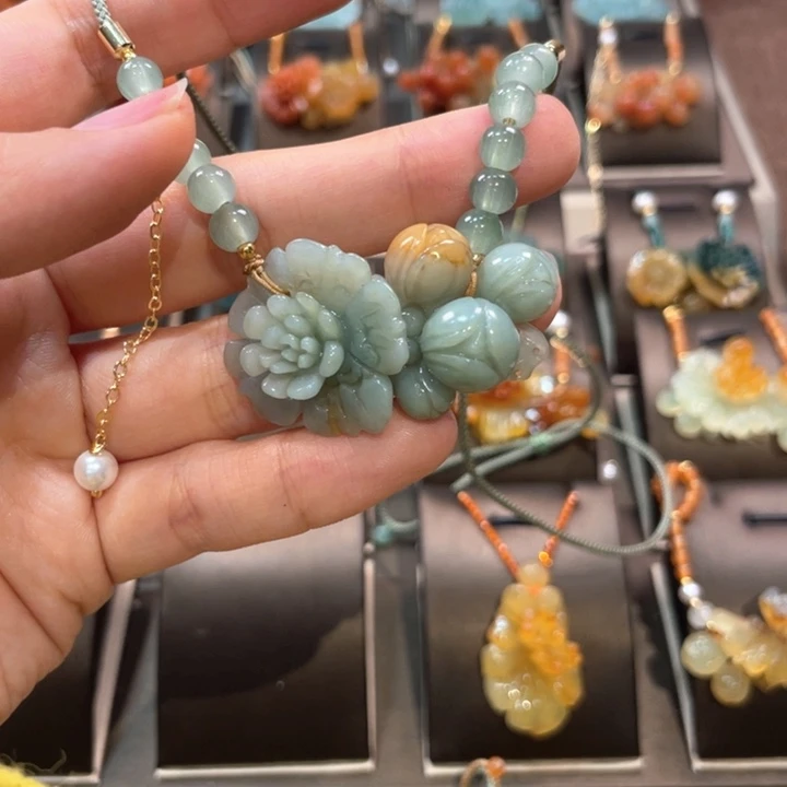 蛇纹石玉未镶嵌吊坠(赠链)杜*清