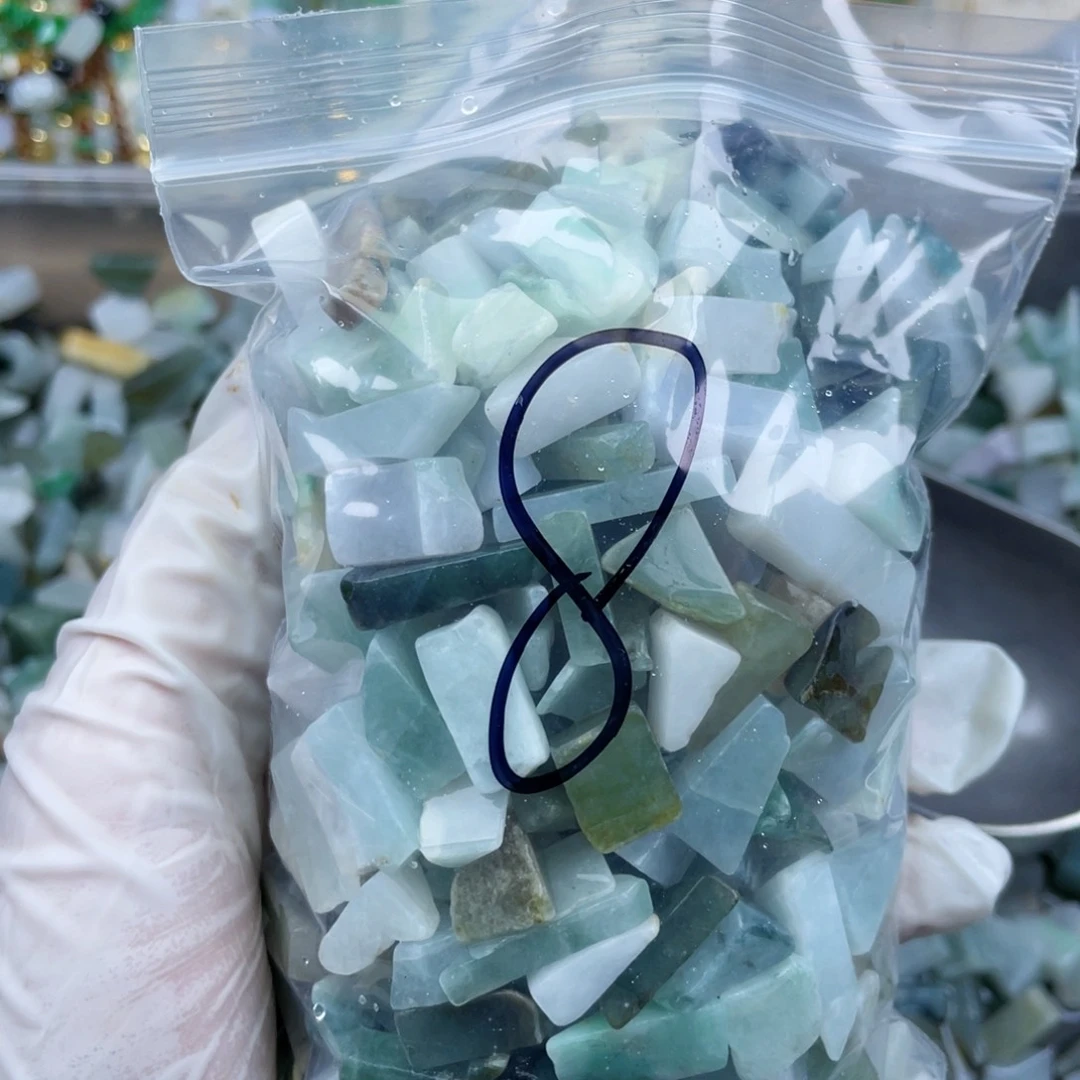 翡翠颈饰未镶嵌翡翠8