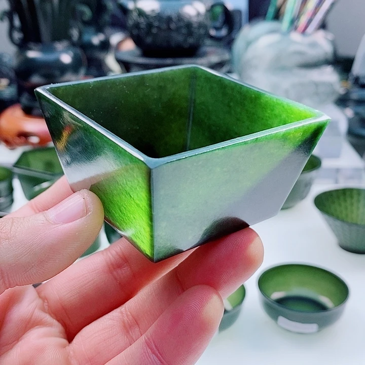 和田玉（青玉）未镶嵌把件微瑕