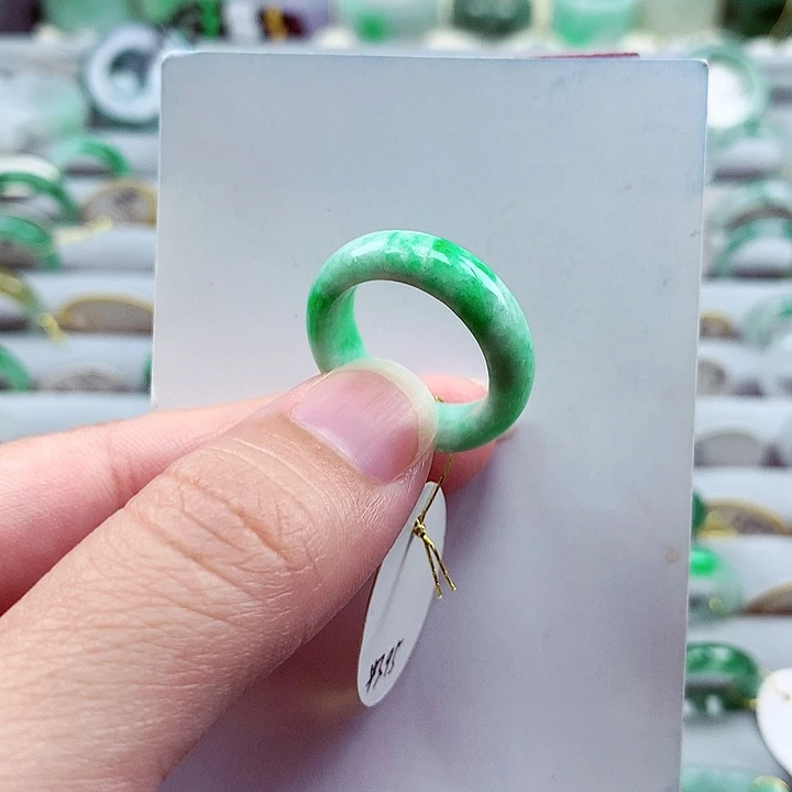 翡翠戒指未镶嵌14号