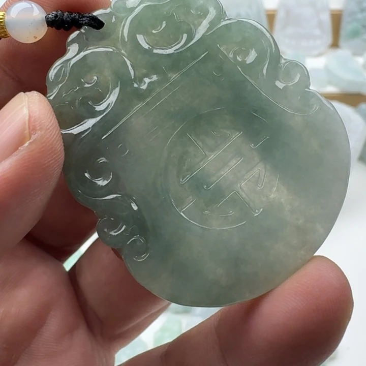 翡翠未镶嵌颈饰天然缅甸A货翡翠