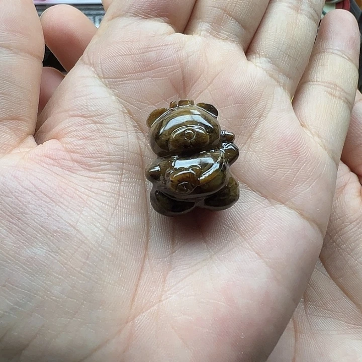 未镶嵌琥珀珠宝奇石